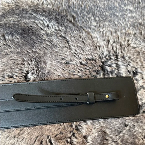 Sam Edelman Black Belt with Gold Accent